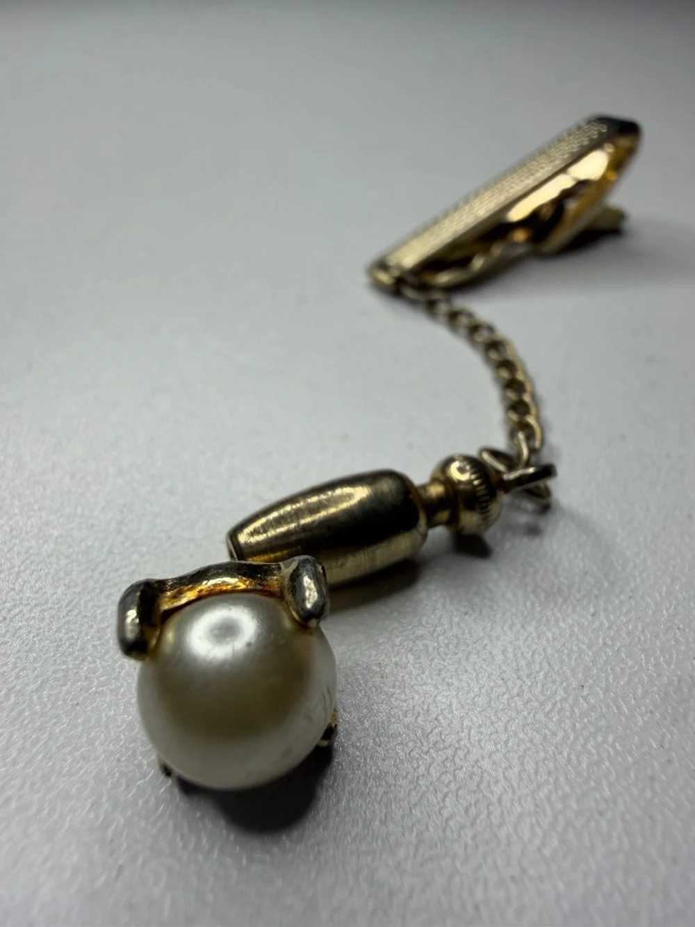 Vintage Gold Tone Hickok USA Tie Clip with Chain & Faux Pearl Drop 3.5